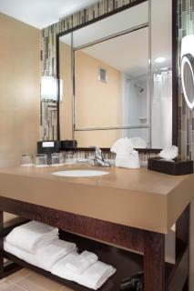 Crowne Plaza Resort Asheville by IHG - Asheville - 6