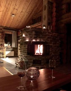 Villa Saarua by the Slopes Ski in, Family & Bike Park, hike trails, National Park, WiFi - Lapland Villas - 1