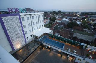 Forriz Hotel Yogyakarta - Yogyakarta - 4