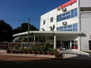 Woodpecker Resort Hotel - Banjul - 0