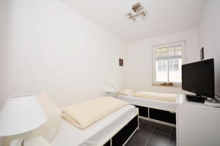 Komfort-Ferienwohnung Rosa Nr. 12 by Meer-Ferienwohnungen - Ostseebad Sellin - 2