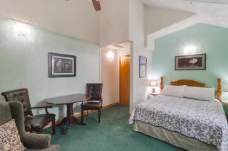 Alaska House of Jade Bed and Breakfast - 2