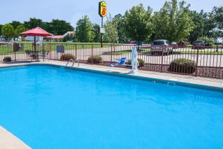 Super 8 by Wyndham Clinton - Clinton - 7