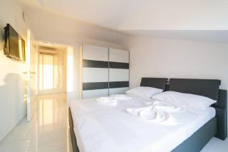VIP Deluxe Villa JASMINA - Novalja - 4