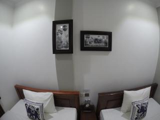 Happy​​ Family Guesthouse - 8