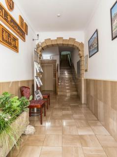 Hostal Urgell - 4