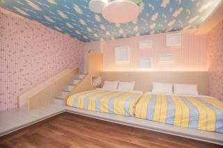 Cherry Blossom Motel - 1
