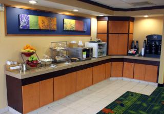 Fairfield Inn and Suites by Marriott Marion - 5