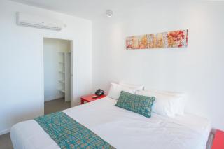 Eastwood Apartments - 5