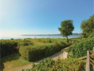 Two-Bedroom Holiday Home In Bjert - Bjert Strand - 1