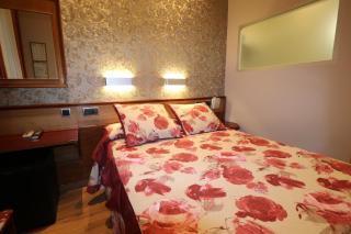 Hostal Hispano - Argentino Gran Vía - Madrid - 8