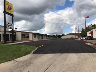 Super 9 Motel Troy - Troy - 0