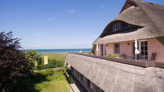 Romantik Hotel Namenlos - Ahrenshoop - 0