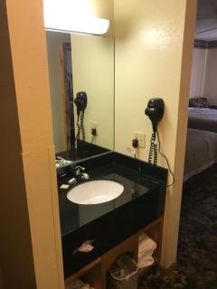 Super 8 by Wyndham Bridgeview of Mackinaw City - Mackinaw City - 3