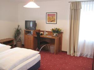 Hotel Haslbach FGZ - Regensburg - 5
