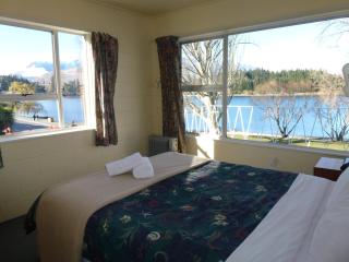 Lakeside Motel - Queenstown - 1