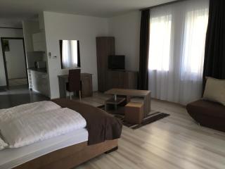 F&M Apartman - Egerszalók - 5