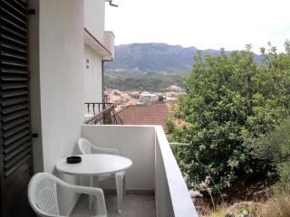 Apartments and rooms with parking space Jelsa, Hvar - 4640 - 1