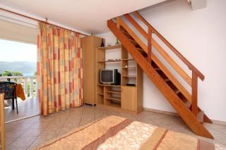 Apartments by the sea Viganj, Peljesac - 10189 - 1