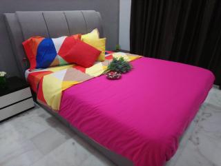 Family Holiday Home Near Legoland & 5mins walk to Aeon 5BR Landed Bukit Indah JB - 1