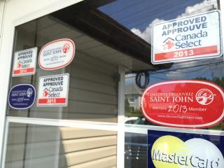 Admiral's Quay Motel & Suites - 9