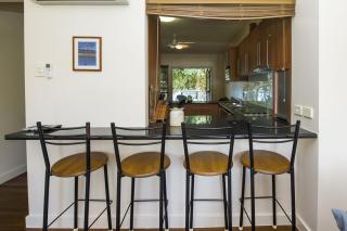 Picnic Bay Apartments Unit 4 - 8