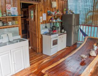 J Bay : Burnt Toast Surfcamp - Nosara - 5