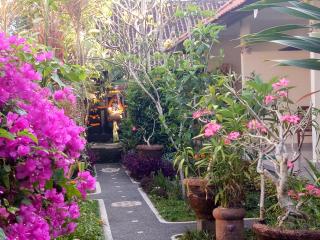 Krisda Ubud Guest House - Ubud - 0