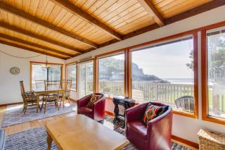 Shoreline Cottage Oceanfront Vacation Rental - Cape Meares - 3