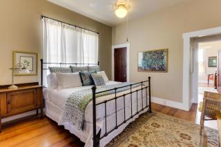 Travis Street - 6