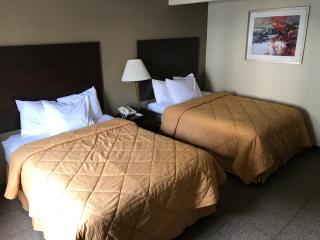 Clinton Inn & Suites - Port Clinton - 3