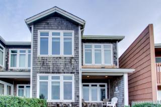 Surf's Edge - Rockaway Beach - 7