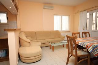 Apartments with a parking space Makarska - 6694 - 3