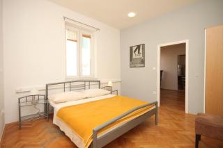Apartments with WiFi Omis - 6772 - 3