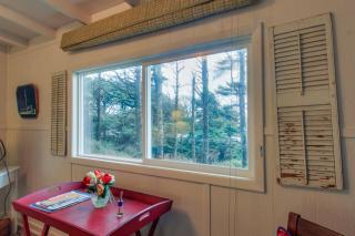 Sea Mist Cottage - 1