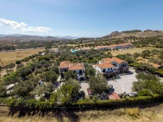 Elea Houses - Mythimna - 8