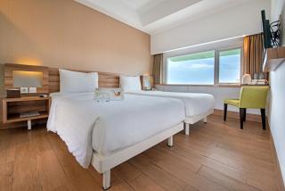Whiz Prime Hotel Basuki Rahmat Malang - Malang - 2