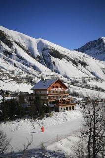 Chalet Beausoleil 4 étoiles - jacuzzi - au pied des pistes - domaine les sybelles - 6