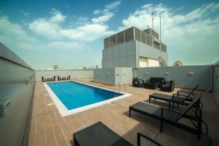 Golden Rose Luxury Suites (Royal Executive) - 2