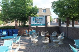 Leisure Inn - 6