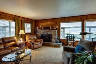 Sparkling Sands Oceanfront - 7