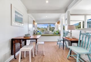 The Little Blue Bach in Oneroa Village by Waiheke Unlimited - Oneroa - 2