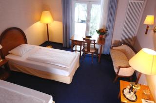 PLAZA Premium Parkhotel Norderstedt - Norderstedt - 7