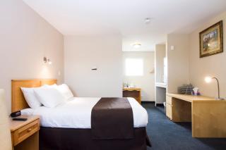 West Country Inn - 9