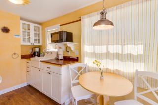 Hidden Villa Cottages - 8