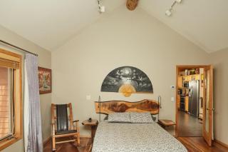 Lone Walker Home - 7