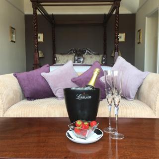 The Eagles Hotel - Llanrwst - 1