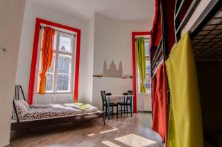 Pal's Mini Hostel - Budapest - 1