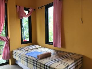 No Name Bungalow Haad Yao - 1