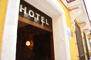 Hotel El Coloso - 0